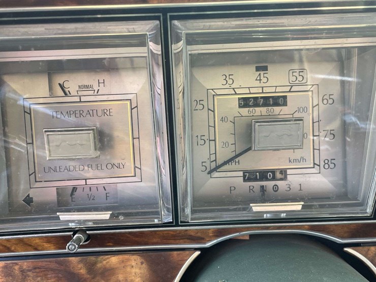 1980-lincoln-continental-town-car-image-45