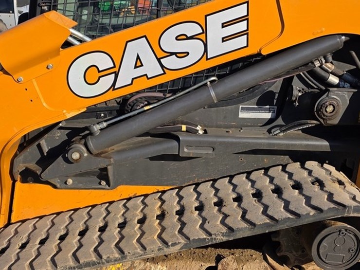 2021-case-tv450b-image-28