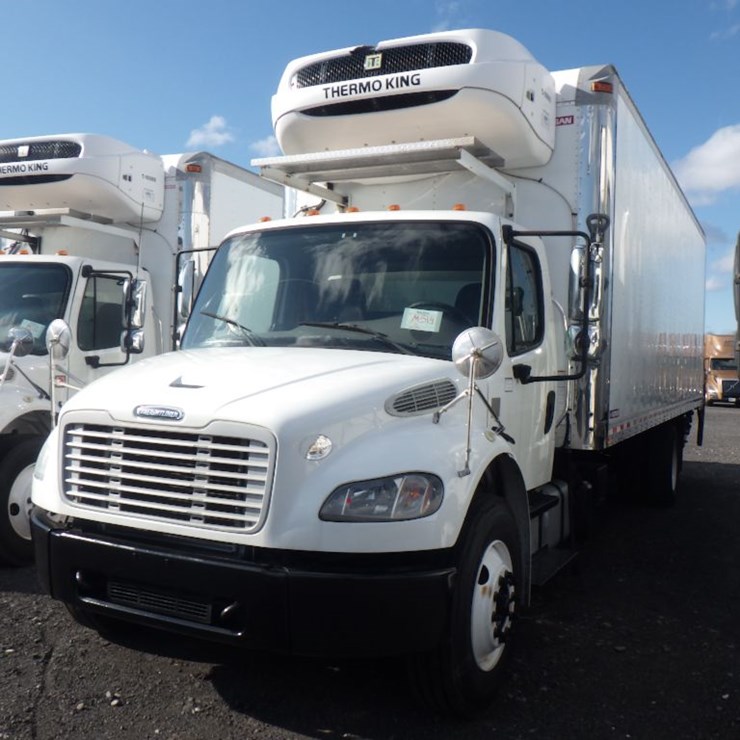 2017 FREIGHTLINER M2 106
