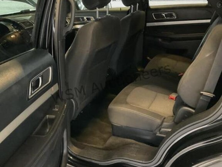 2016-ford-explorer-xlt-image-26