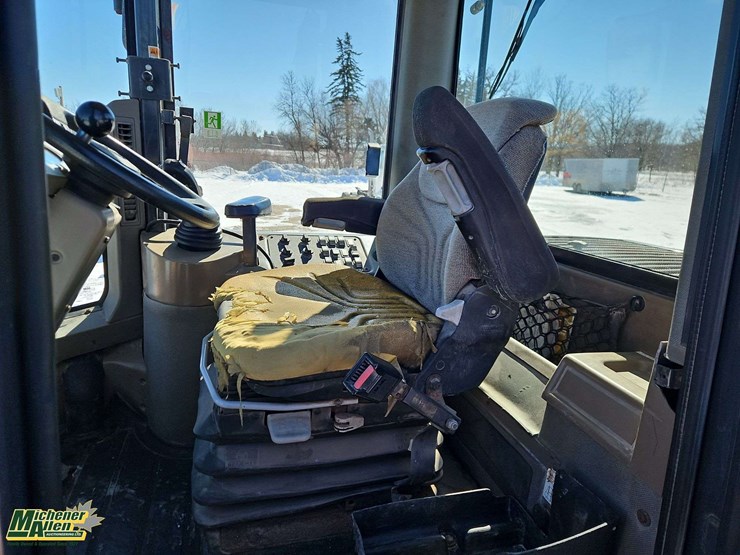 2003-case-621d-xt-image-21