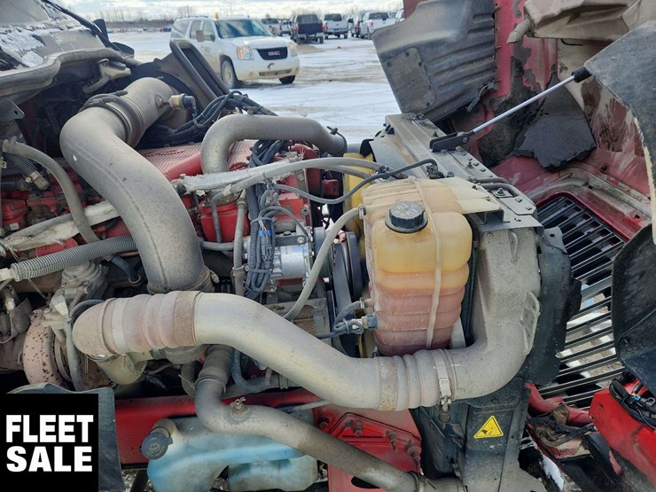 2014-international-prostar-image-34