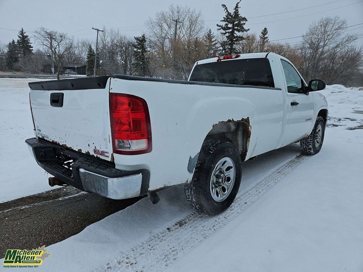 2010-gmc-sierra-1500-image-7