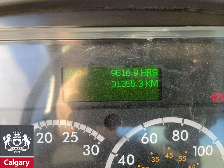 2016-freightliner-114sd-image-20