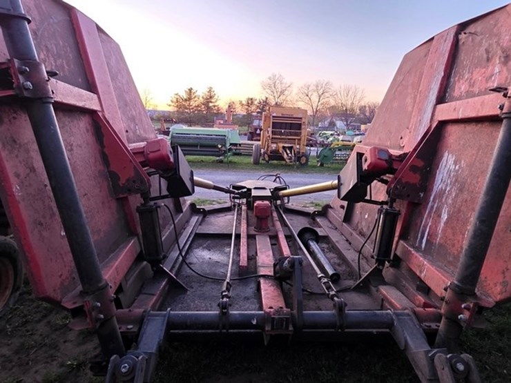 bush-hog-2620-image-11