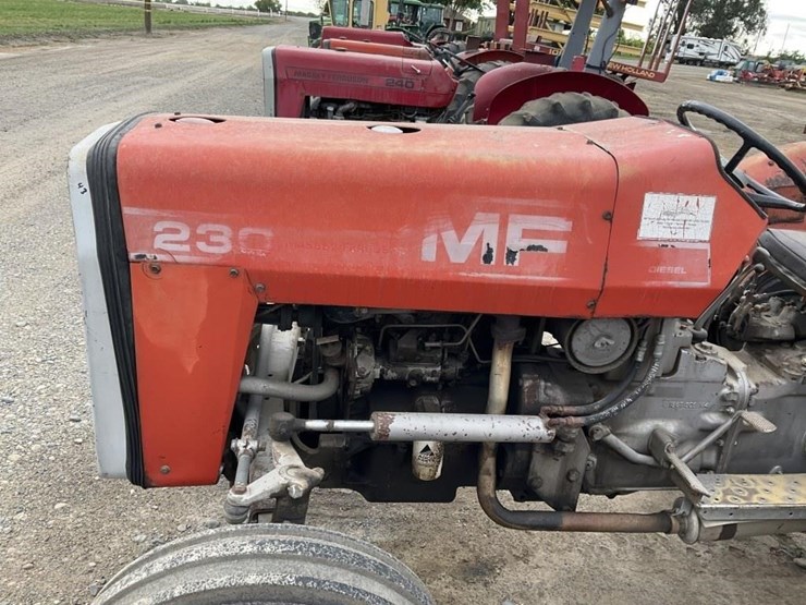 massey-ferguson-230-image-14