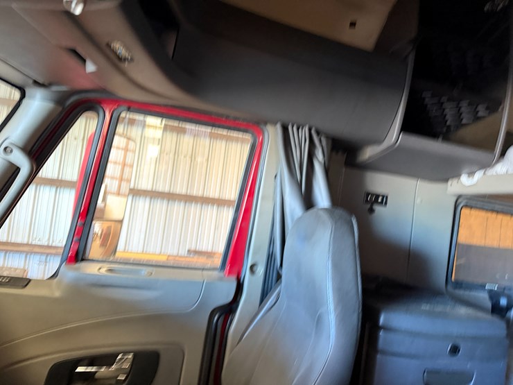 2014-international-prostar-image-81