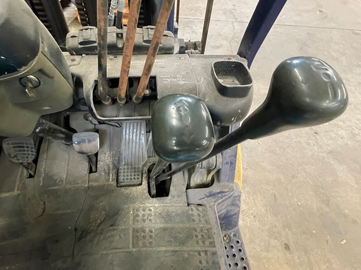 komatsu-fg25c-12-image-14