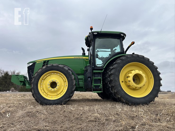 2014-john-deere-8320r-image-8