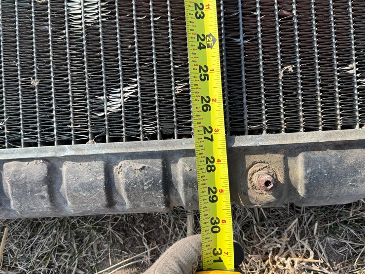 radiator-&-fan-shroud-image-19