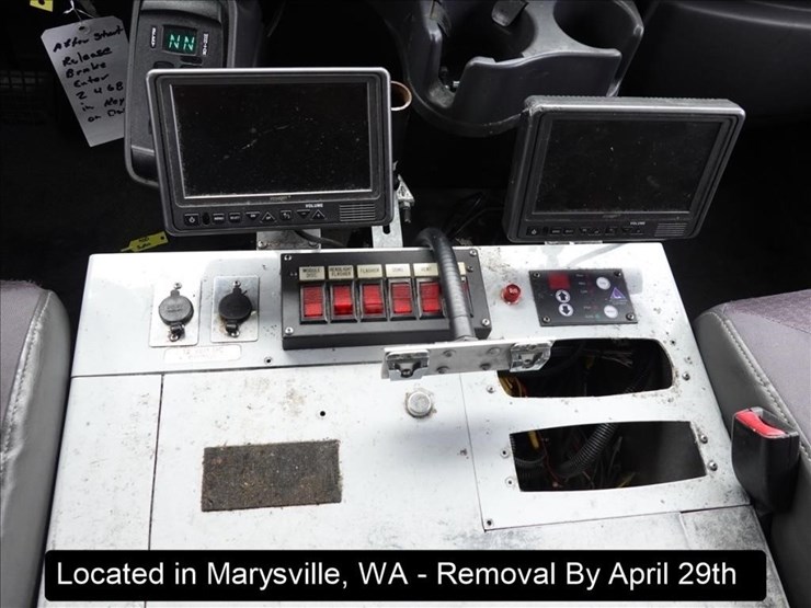 2008-international-7400-image-31