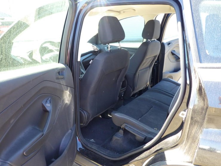 2015-ford-escape-image-7