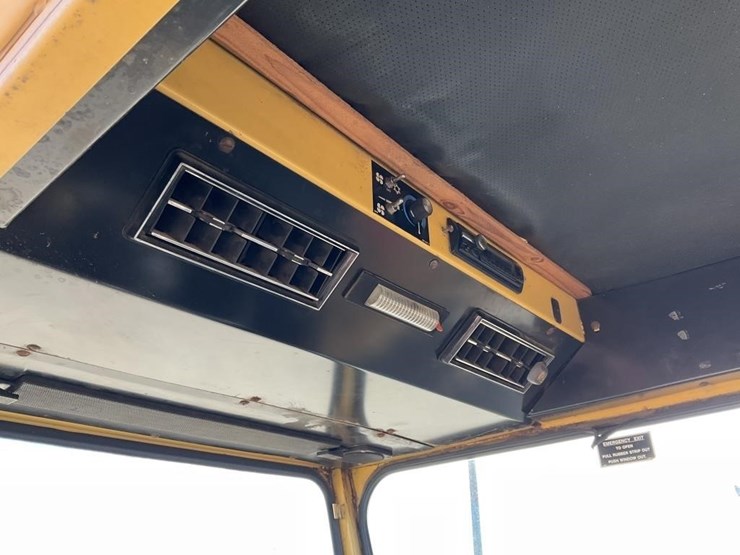 new-holland-1095-image-26