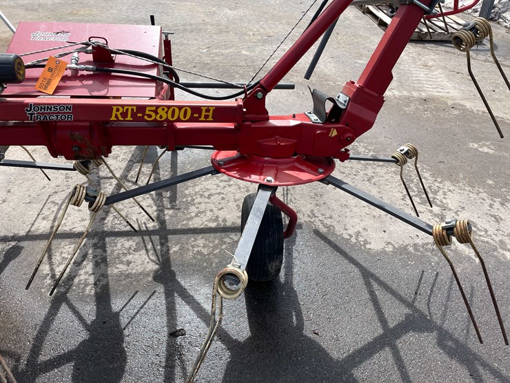 #146-•-h&s-hay-tedder-(stoughton,-wi)-image-9