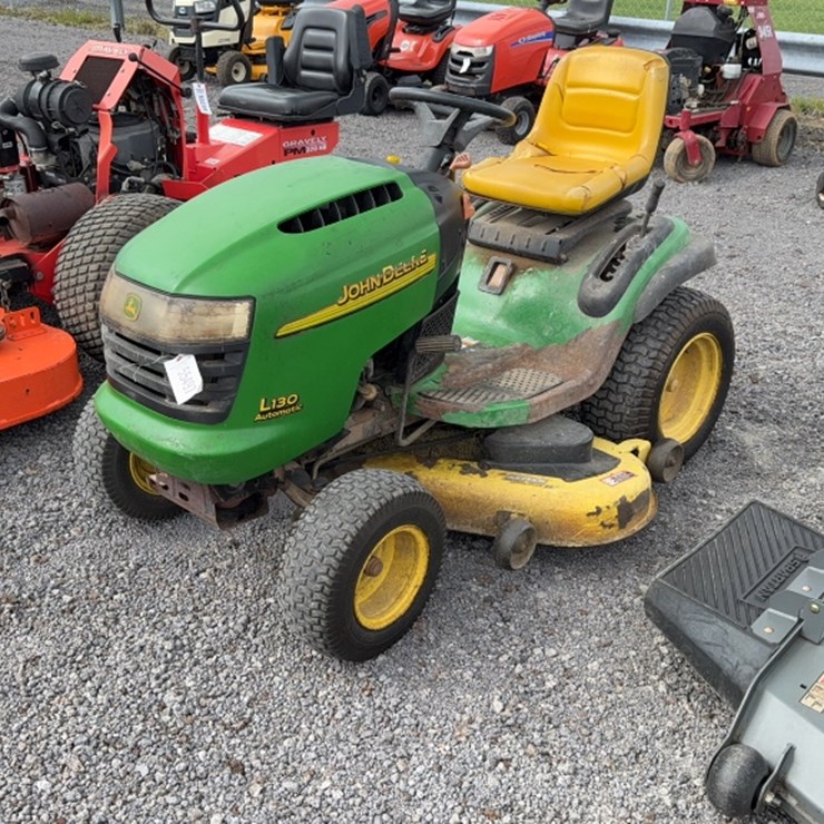 JOHN DEERE L130