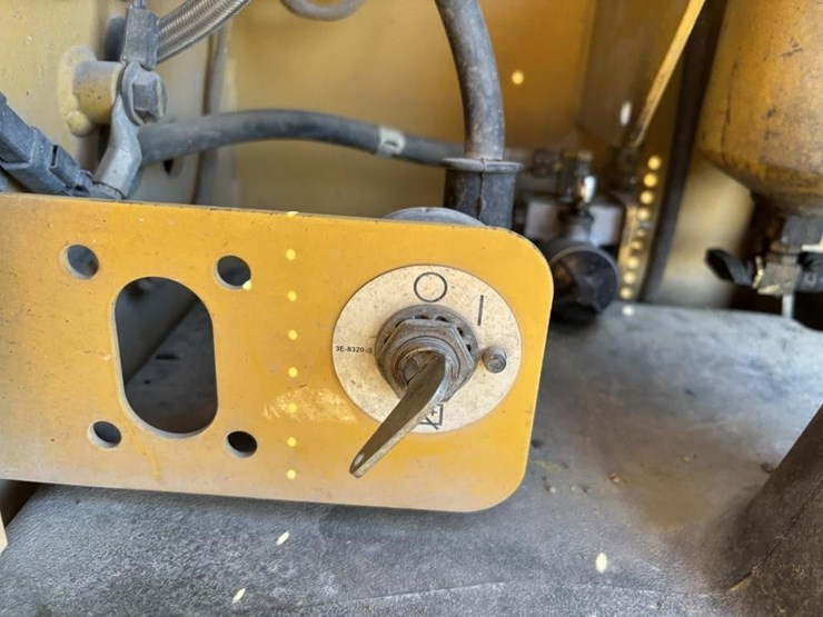 caterpillar-143h-image-73