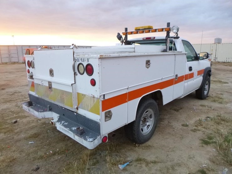 2003-chevrolet-2500-image-4