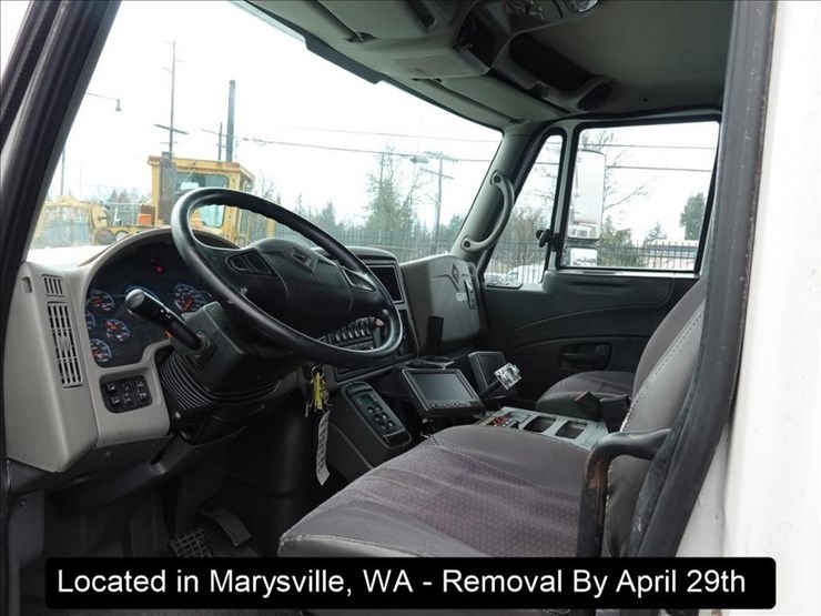 2008-international-7400-image-28