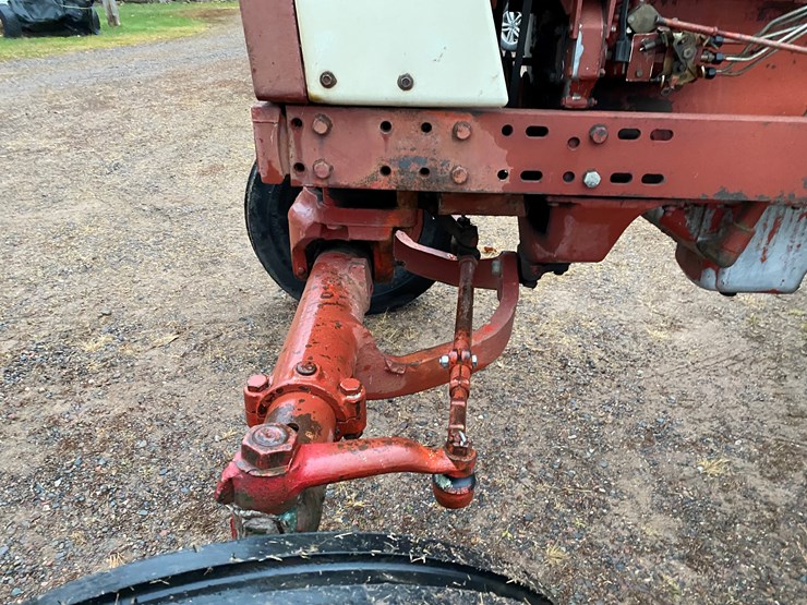 1976-international-686-image-15