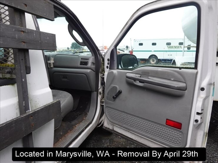 2004-ford-f250-xl-image-8