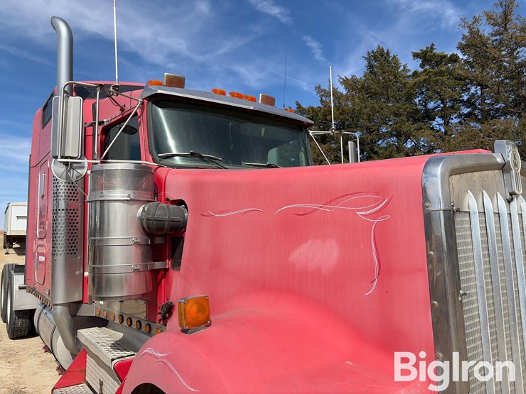 1997-kenworth-w900b-image-17