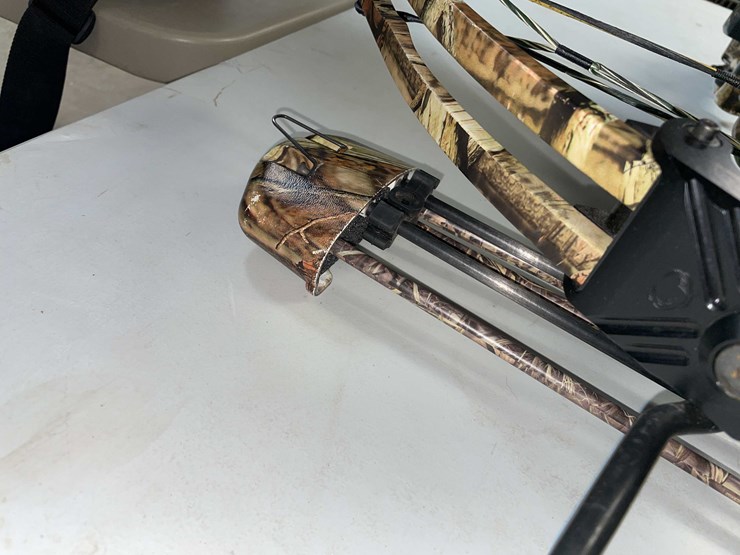 #2914-•-tenpoint-titan-xtreme-crossbow-image-10