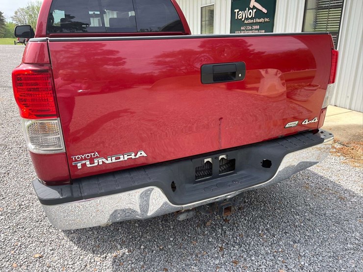 2012-toyota-tundra-image-12