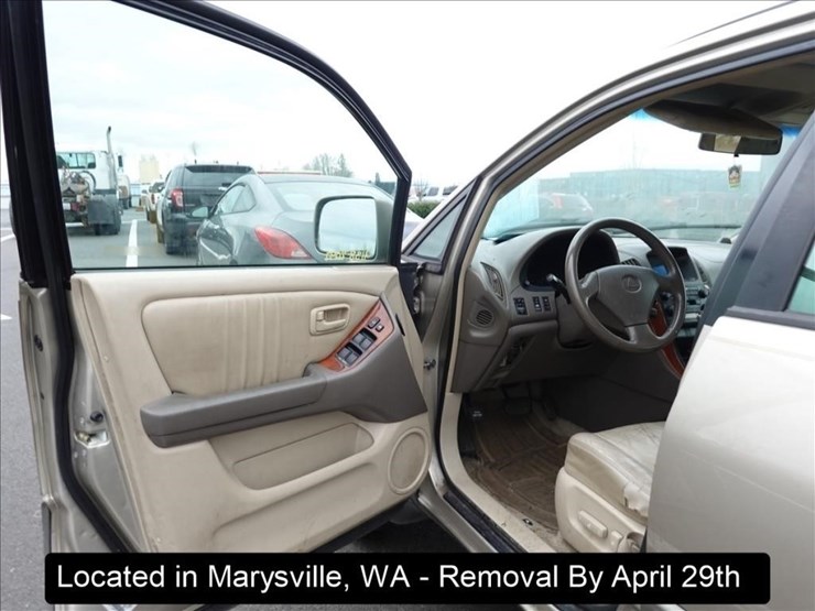 1999-lexus-rx300-image-3