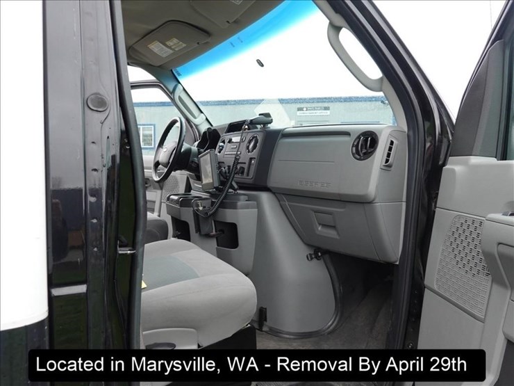 2015-ford-e350-image-26