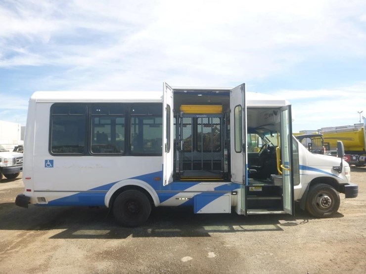 2014-ford-e450-image-7