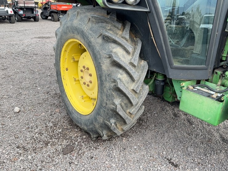 john-deere-2355-image-7