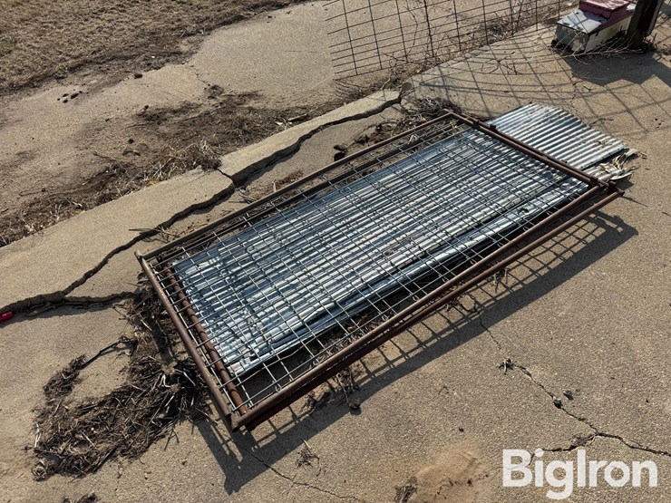 wire-gates-&-barn-tin-image-7