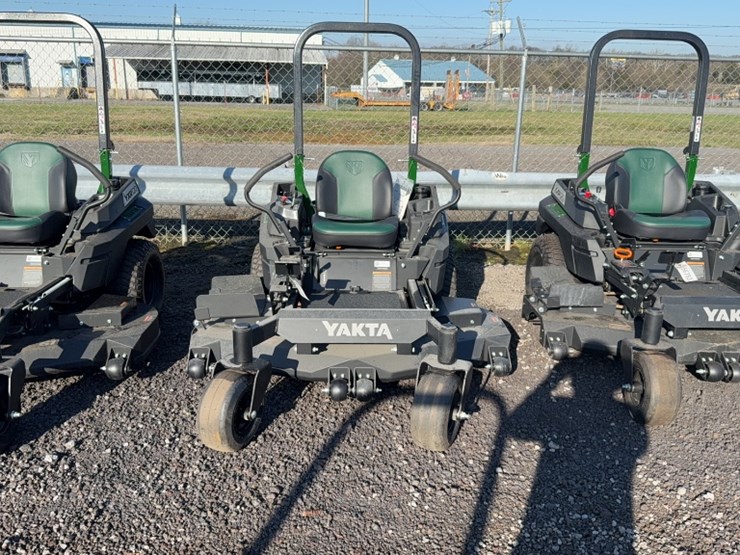 #4037-•-yakta-yxr-120-zero-turn-mower-image-2