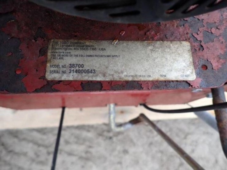 toro-power-broom-36-in.-walk-behind-rotary-broom-3-image-7