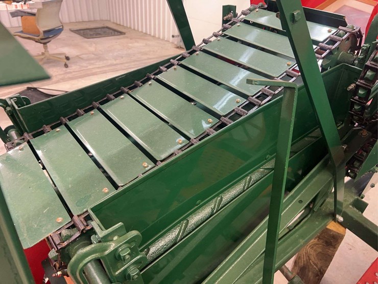 1927-fordson-with-continental-corn-picker-image-46