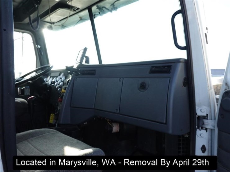 2008-western-star-4900sa-image-10