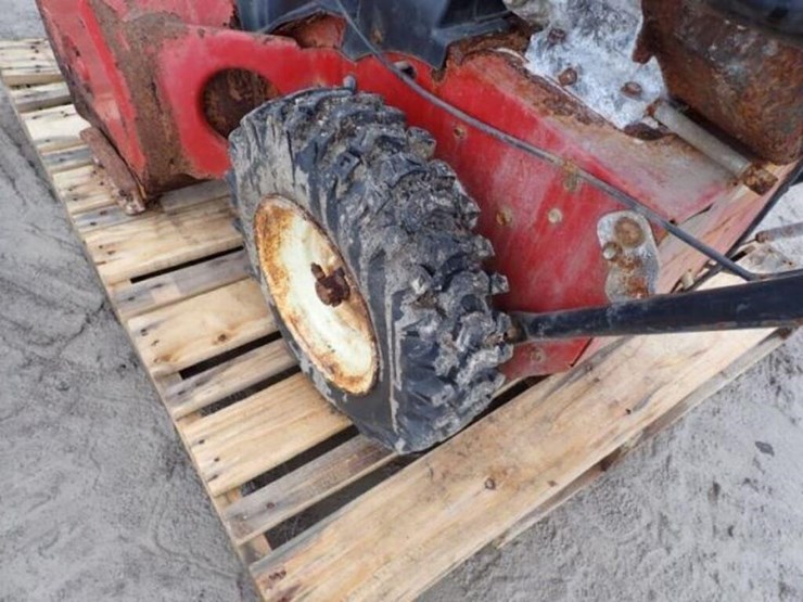 toro-power-max-828-lxe-snowblower-image-11