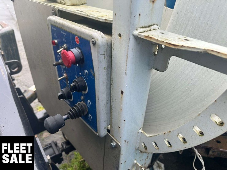 2011-international-workstar-7500-image-10