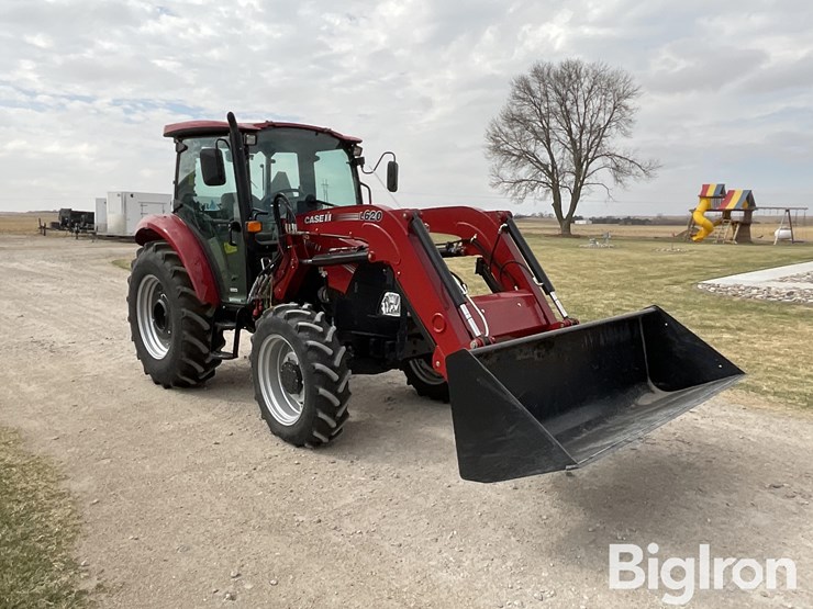 2021-case-ih-farmall-75c-image-3