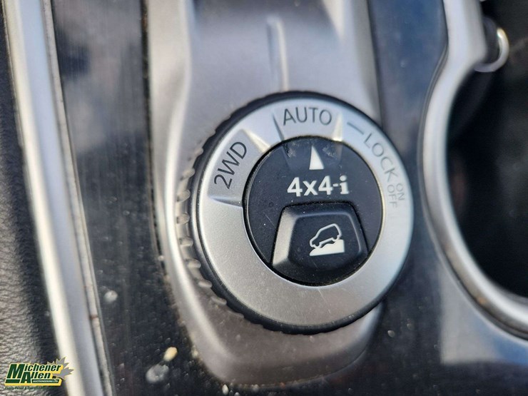 2020-nissan-pathfinder-image-22