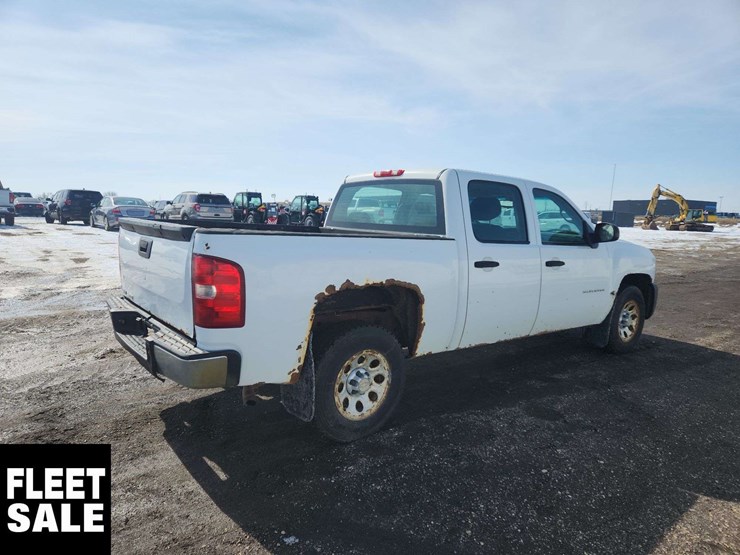 2013-chevrolet-silverado-1500-image-4
