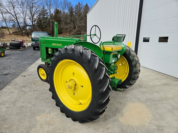 1950-john-deere-model-a-image-3