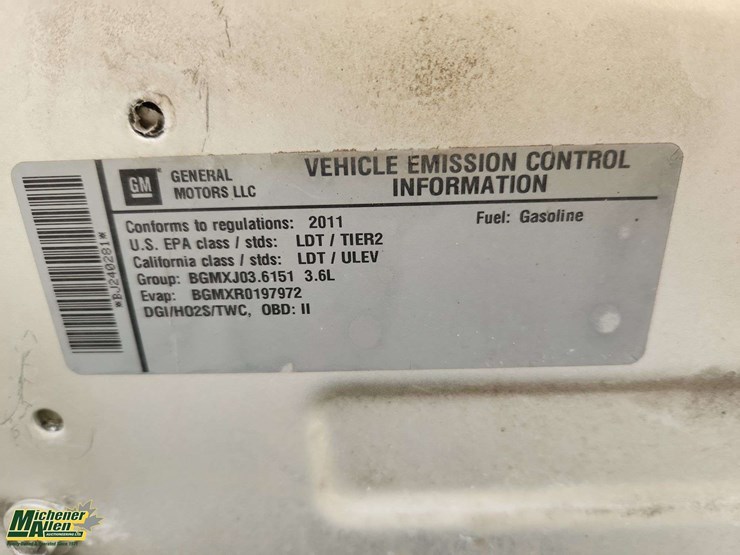 2011-chevrolet-traverse-ls-image-36