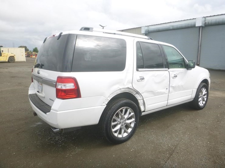 2015-ford-expedition-image-3