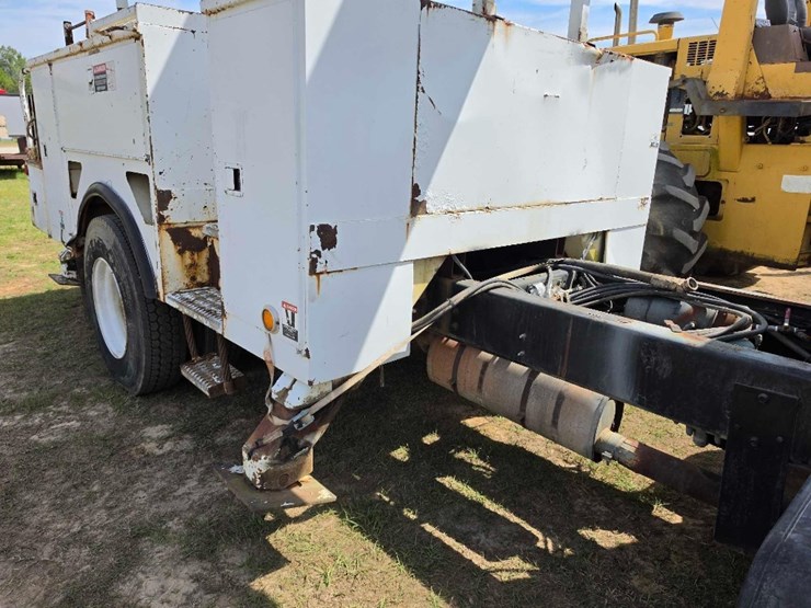 2001-international-4900-image-6