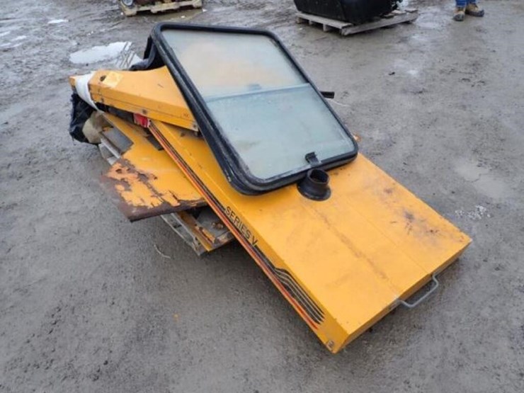 qty-of-trackless-body-panels-image-2