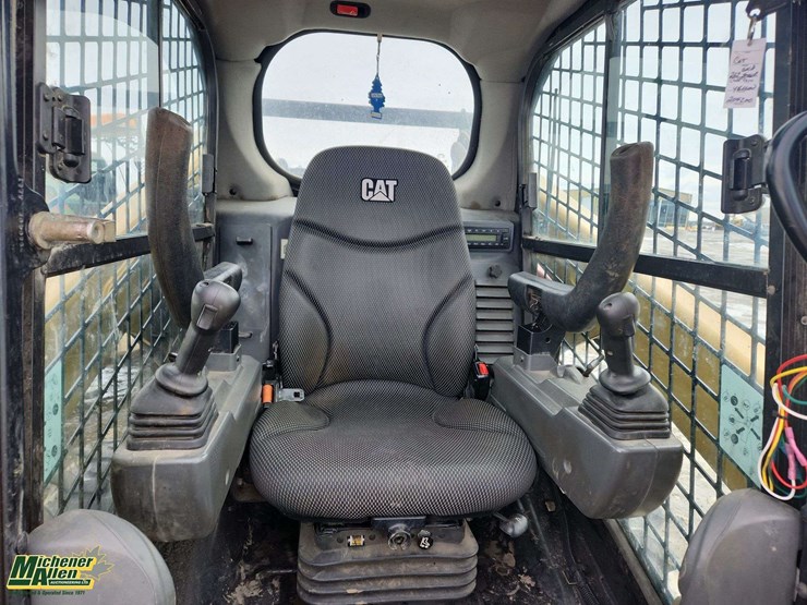 caterpillar-262d3-image-13