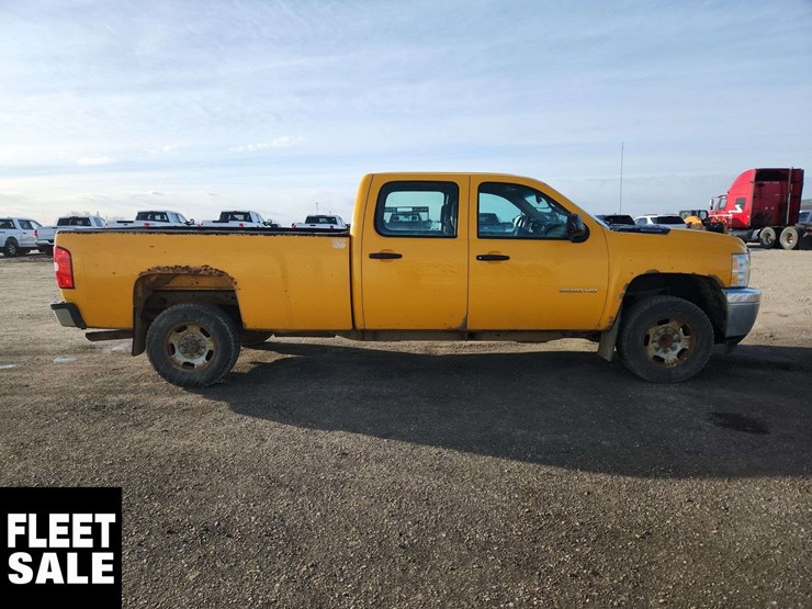 2012-chevrolet-silverado-2500hd-image-8