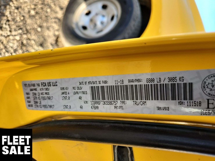 2019-ram-1500-classic-image-50