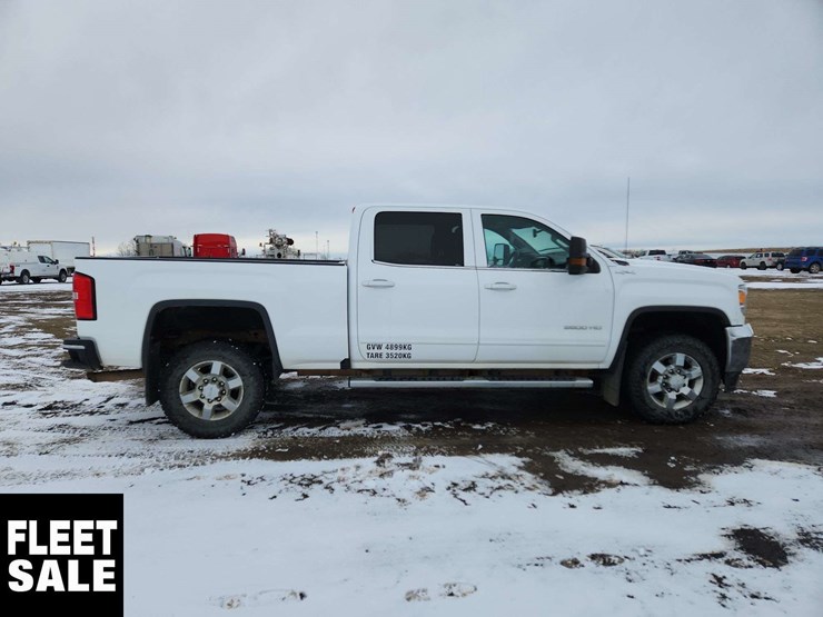 2016-gmc-sierra-3500hd-image-9
